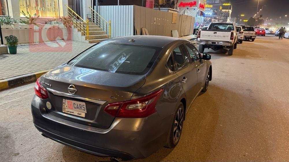 نيسان ألتيما